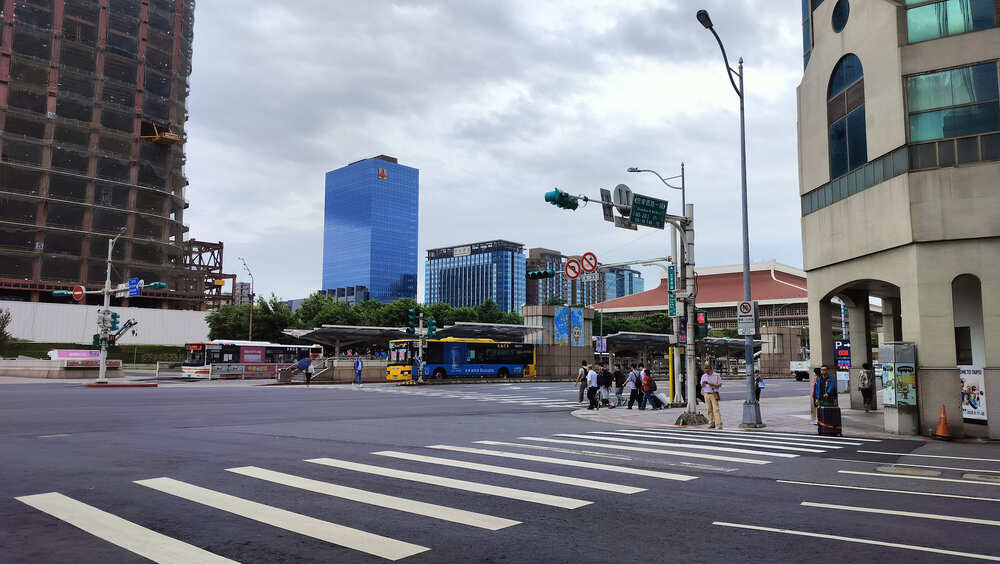 【出租】大安路名人巷店面