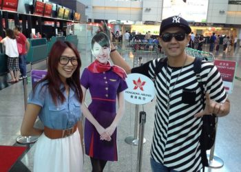 大牙今（27）日發聲指控黑人2012年性騷擾，而當天黑人還在臉書曬出和大牙的合照。（圖／翻攝自黑人 陳建州臉書專頁）